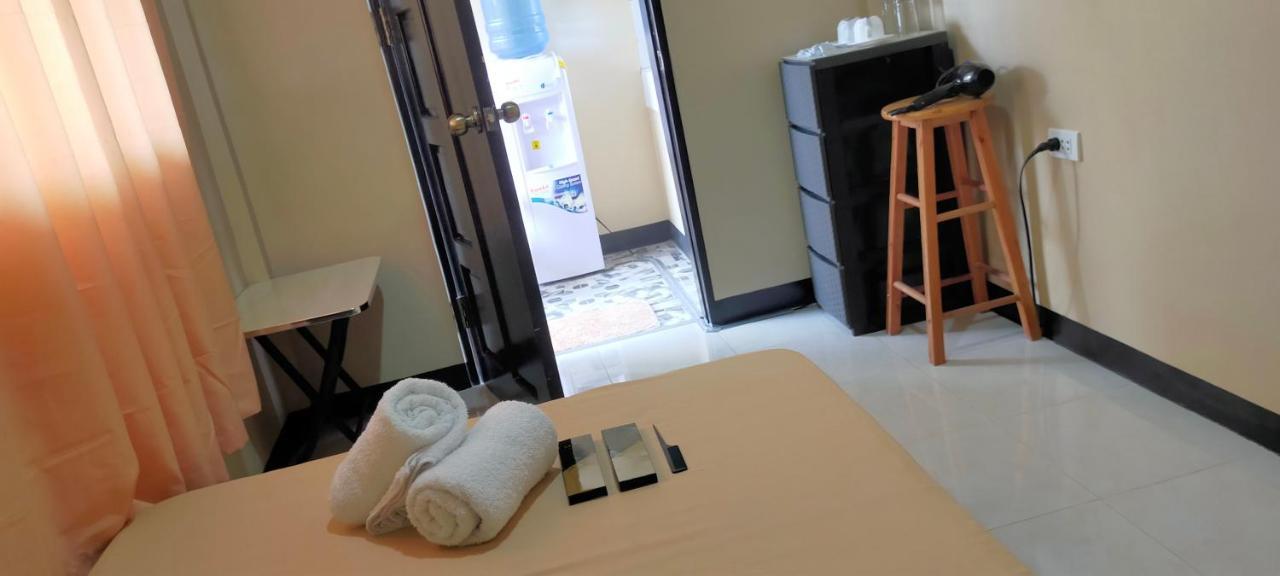 Havenly Guesthouse And Body Massage Spa Moalboal Exterior foto