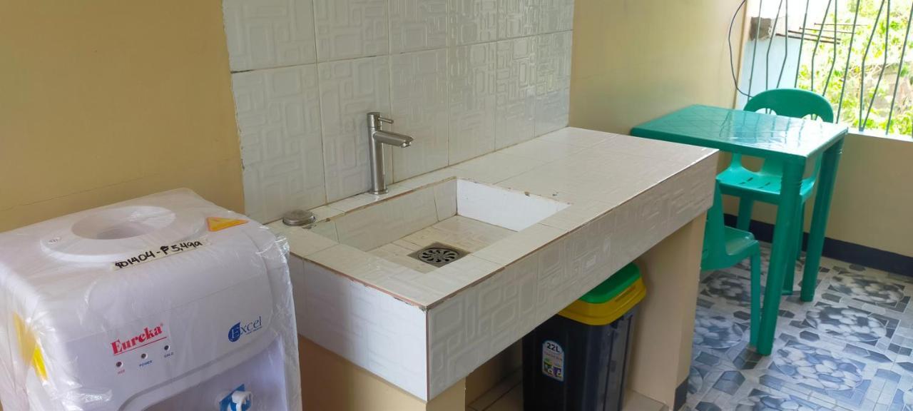 Havenly Guesthouse And Body Massage Spa Moalboal Exterior foto