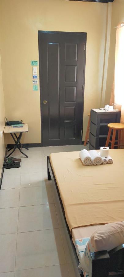 Havenly Guesthouse And Body Massage Spa Moalboal Exterior foto